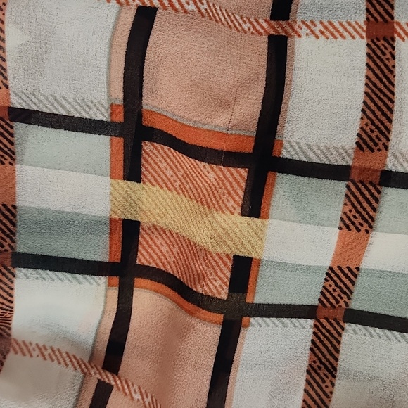 Cabi 6295 plaid whilst blouse size xs - Picture 7 of 9